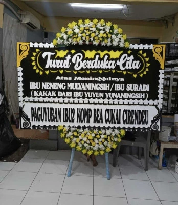 Papan Bunga di Magelung Kaliwungu Selatan
