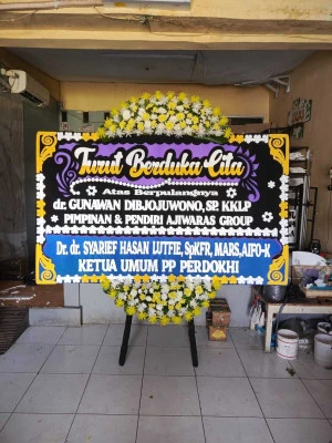 Papan Bunga di Magelung Kaliwungu Selatan